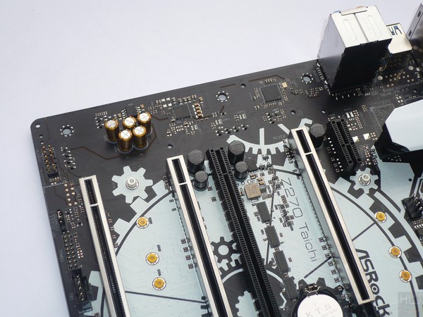 051-asrock-z270-taichi-foto-scheda-comparto-audio