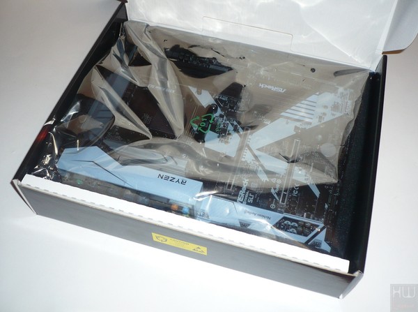 021-asrock-x370-killer-sli-foto-confezione-interno
