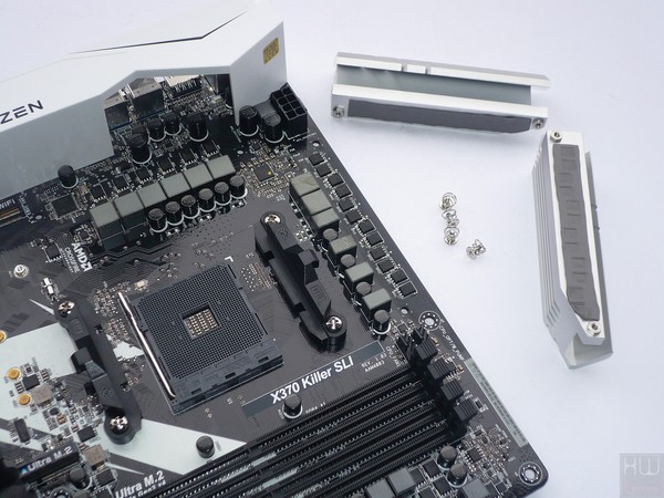 032-asrock-x370-killer-sli-foto-scheda-zona-socket-particolare-circuiteria