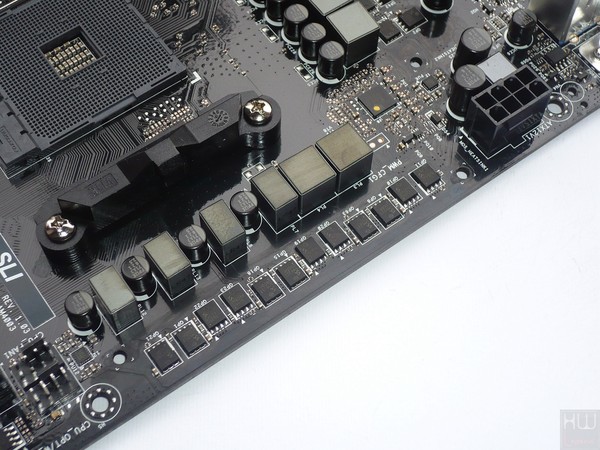 034-asrock-x370-killer-sli-foto-scheda-zona-socket-particolare-circuiteria