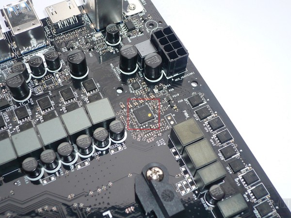035-asrock-x370-killer-sli-foto-scheda-zona-socket-particolare-circuiteria-controller