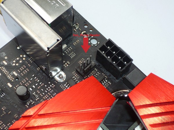 041-asrock-x370-fatal1ty-prof-gaming-foto-scheda-particolare-fan-pump-header2