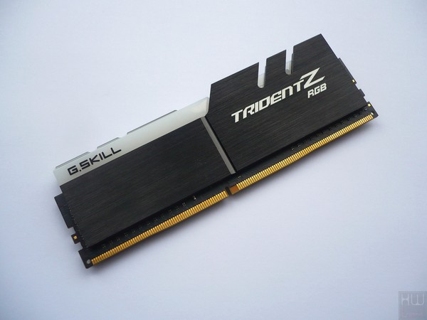 023-gskill-trident-z-rgb-ddr4-foto-moduli-varie