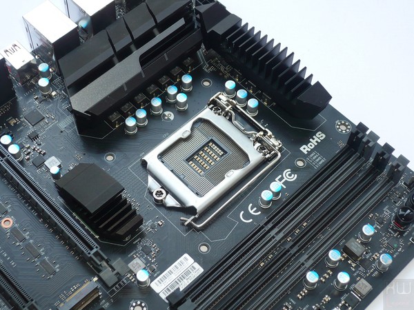 030-supermicro-c7z270-pg-foto-scheda-zona-socket