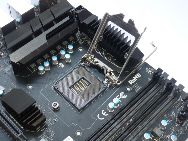 031-supermicro-c7z270-pg-foto-scheda-zona-socket