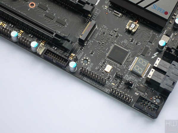 050a-supermicro-c7z270-pg-foto-scheda-conn-supplementari