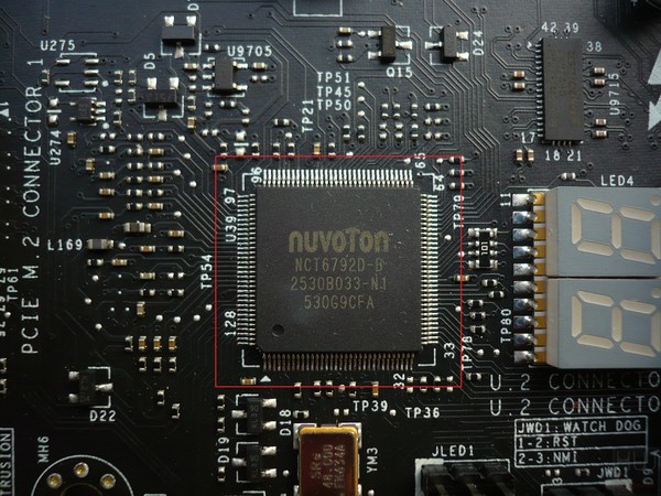 055-supermicro-c7z270-pg-foto-scheda-chip-hw-monitoring
