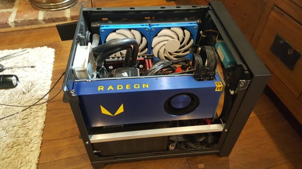La_Radeon_Frontier_Edition_di_AMD_si_mostra_in_un_primo_benchmark_-_1