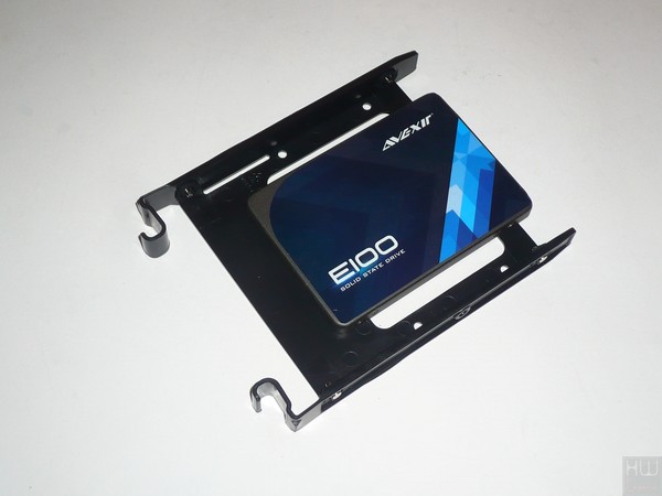 050-inwin-301-foto-case-interno-alloggiamenti-unit-3.5-pollici