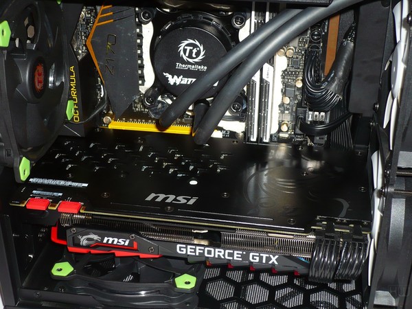 067-inwin-301-foto-case-installazione-componenti-vga