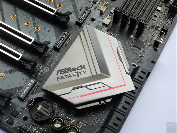 070-asrock-x299-pro-gaming-i9-foto-scheda-particolare-dissy-pch