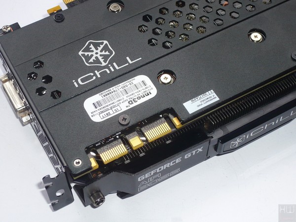 069-inno3d-gtx1080-ti-ichill-foto-scheda-connettori-multi-gpu
