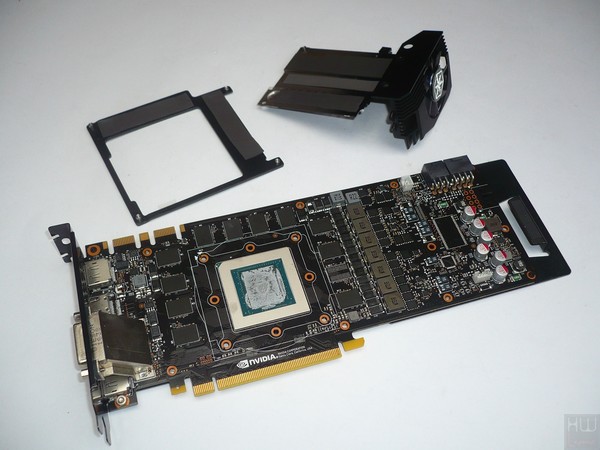 080-inno3d-gtx1080-ti-ichill-foto-scheda-smontaggio