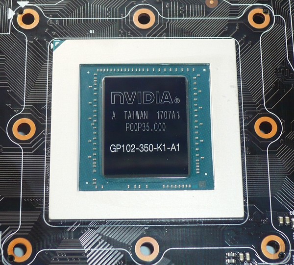 084-inno3d-gtx1080-ti-ichill-foto-scheda-GPU-GP102-350