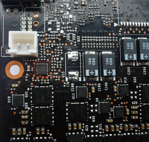 090-inno3d-gtx1080-ti-ichill-foto-scheda-circuiteria-mem-controller