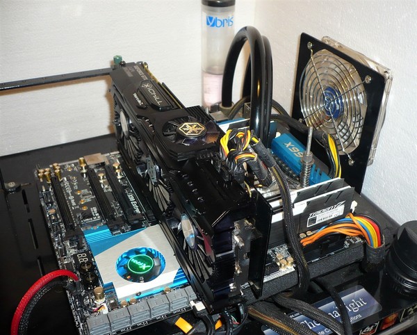 095-inno3d-gtx1080-ti-ichill-foto-sistema-prova