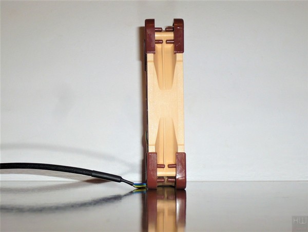 092-A-noctua-am4-u12s-ventola-dotazione-particolare-spessore