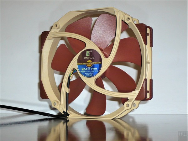 152-noctua-am4-d15-ventole-dotazione-retro-large