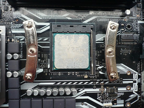 193-noctua-am4-monitoraggio-temperature-impronta-l9x65-cpu
