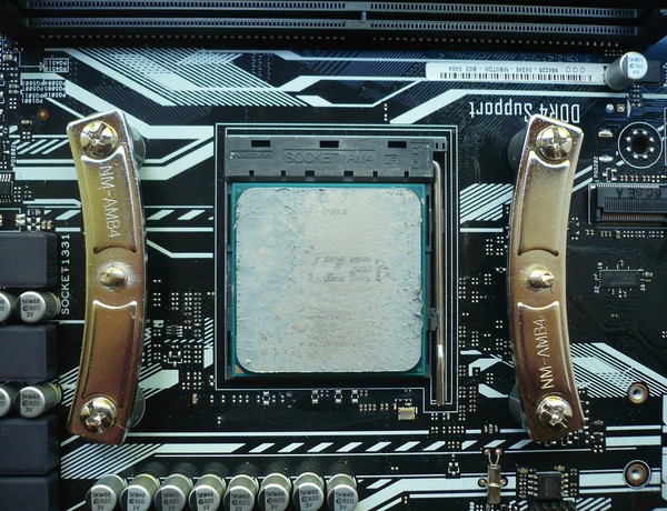 197-noctua-am4-monitoraggio-temperature-impronta-d15-cpu