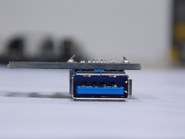 ASRock_H110_PRO_BTC_-_Adattatori_PCIE_nel_settore_Mining_-_10