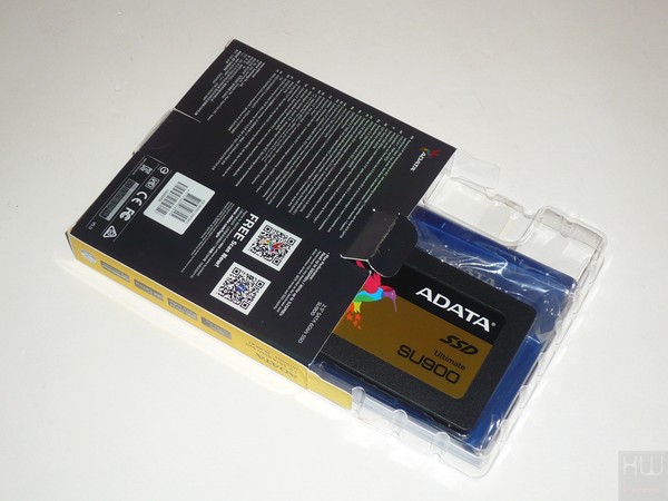 007-adata-su900-ssd-foto-confezione-interno