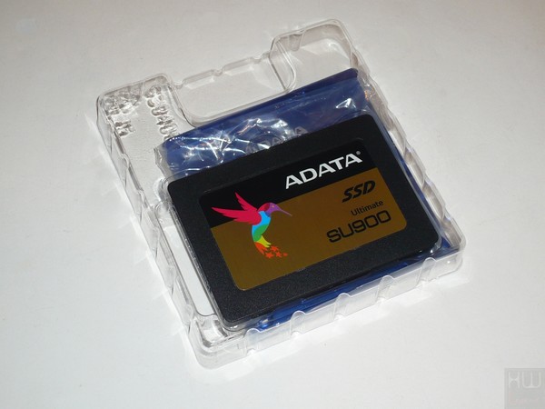 008-adata-su900-ssd-foto-confezione-interno