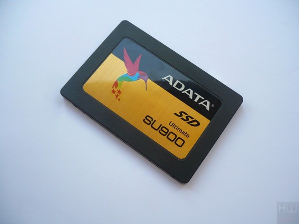 021-adata-su900-ssd-foto-ssd-fronte-varie