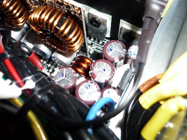 Thermaltake_Toughpower_Grand_RGB_650W_-_Analisi_Interna_-_11