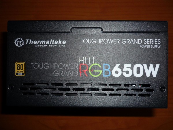 Thermaltake_Toughpower_Grand_RGB_650W_-_Uno_sguardo_da_vicino_-_1