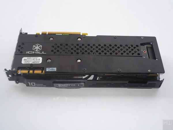 065-inno3d-gtx1070-ti-ichill-foto-scheda-retro-varie