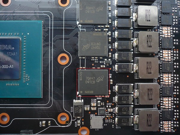 087-inno3d-gtx1070-ti-ichill-foto-scheda-moduli-gddr5-micron