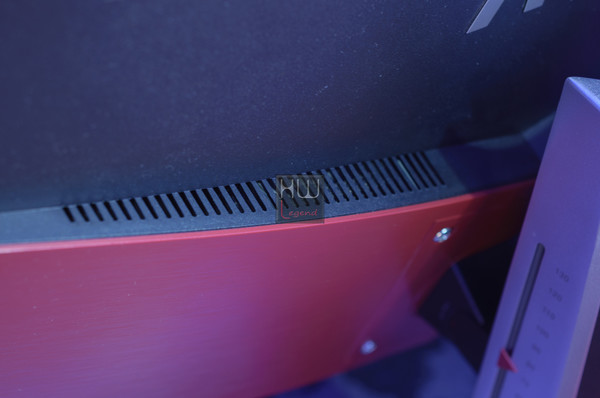 AOC_Agon_AG271QG_-_Design_esterno_-_15a