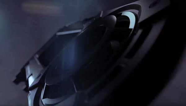 NVIDIA_Titan_X_Collectors_Edition_-_2