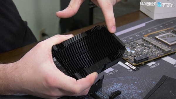 GPU_Volta_NVIDIA_GV100-400_-_1