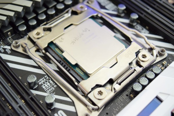 Intel_Cascade_Lake-X