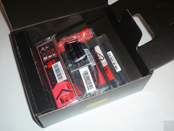 023-asrock-b350-fatal1ty-itx-gaming-foto-confezione-interno