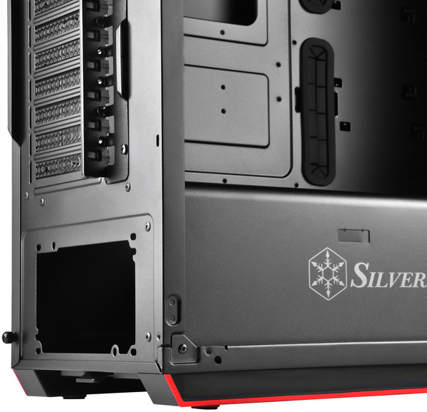 023-silverstone-redline-rl07-caratteristiche-case-dettaglio-spazi-interni-vano-alimentatore