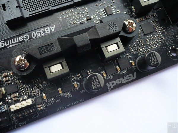 037-asrock-b350-fatal1ty-itx-gaming-foto-scheda-particolare-circuiteria