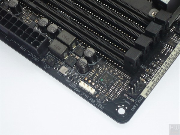 046-asrock-x299-killer-sli-foto-scheda-slot-ddr4-destra-circuiteria