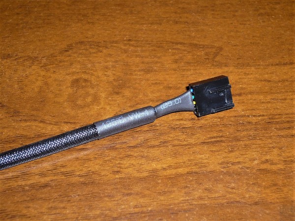 046-noctua-am4-L9a-foto-ventola-dotazione-particolare-connettore-PWM2