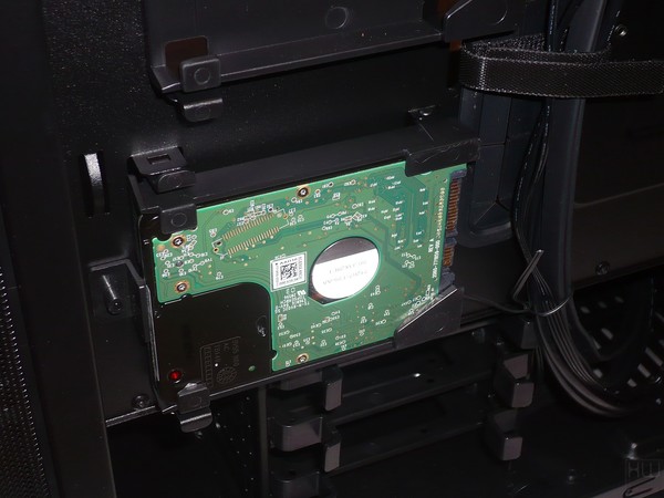 054-silverstone-redline-rl07-foto-case-interno-slitte-hdd-ssd-2