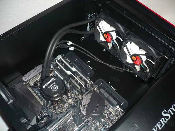 071-silverstone-redline-rl07-foto-case-installazione-componenti-AIO