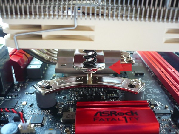 108-noctua-am4-L9a-L12S-installazione-preparazione-scheda-madre-l12s-staffe-lato-corto
