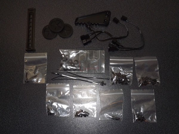 Cougar_Panzer_MAX_-_Packaging_e_Bundle_-_13