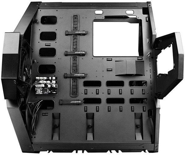 DeepCool_QuadStellar_Smart_Case_-_2