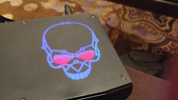 Intel_NUC_Hades_Canyon_CES_2018_-_1