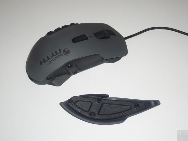 035-roccat-nyth-mouse-foto-varie-particolare-sidegrip-laterale