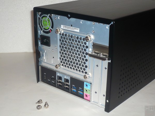 041-shuttle-sz270r9-foto-apertura-chassis