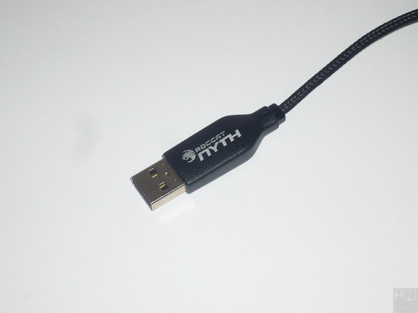 044-roccat-nyth-mouse-foto-varie-particolare-cavo-usb-connettore